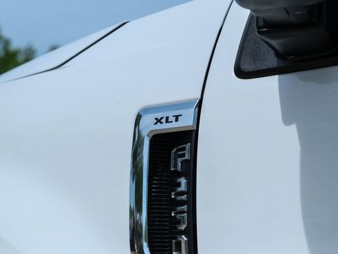 Used 2018 Ford F250 XLT AWD/4WD image 26