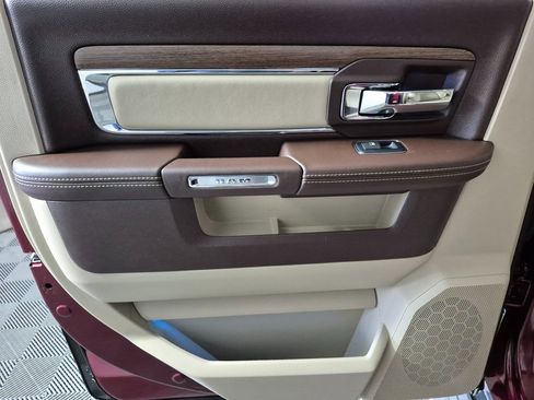 Used 2017 RAM 1500 Laramie w/ Convenience Group image 24