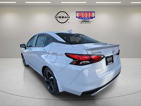 New 2025 Nissan Versa SR w/ Trunk Package image 5