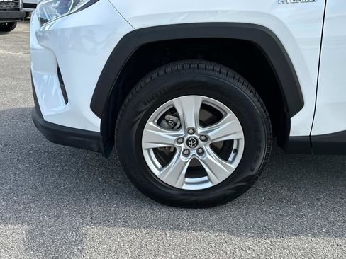 Used 2020 Toyota RAV4 XLE image 11