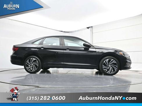 Used 2020 Volkswagen Jetta SEL image 22