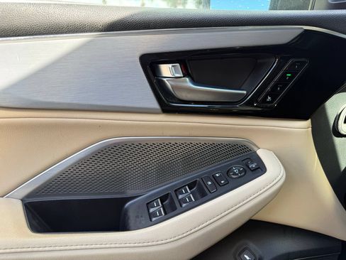 Used 2022 Acura MDX FWD image 17