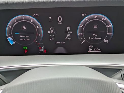 New 2026 Volkswagen Tiguan SE R-Line FWD image 30