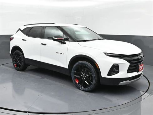 Used 2022 Chevrolet Blazer LT w/ Redline Edition FWD image 2