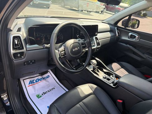 Used 2022 Kia Sorento SX AWD/4WD image 10