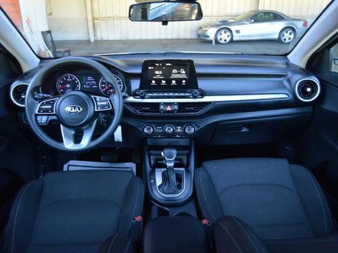 Used 2021 Kia Forte LXS image 14