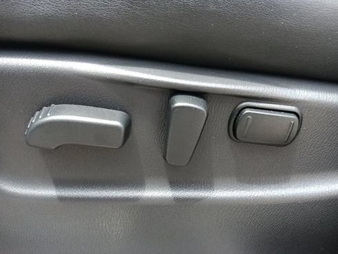 Used 2018 Nissan Armada Platinum w/ Captain Seat Package AWD/4WD image 17