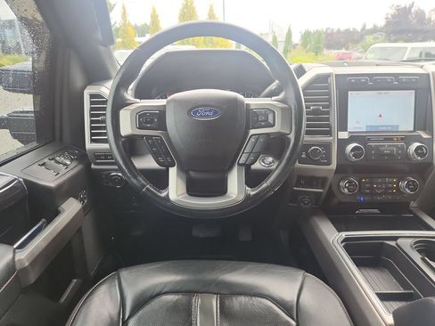 Used 2020 Ford F350 Platinum w/ Tremor Off-Road Package AWD/4WD image 7