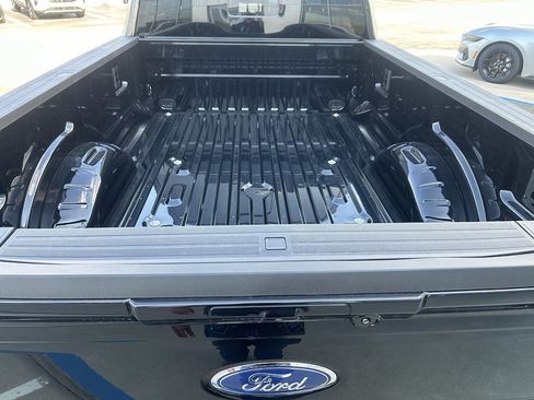 New 2026 Ford F350 Lariat w/ FX4 Off-Road Package AWD/4WD image 5