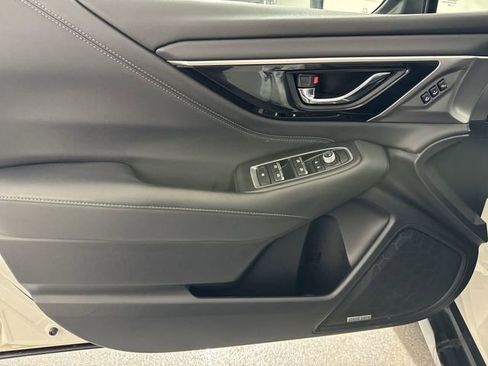 Used 2020 Subaru Outback Limited image 19