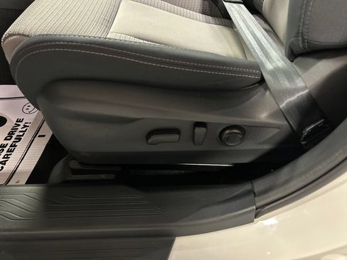 Used 2025 Subaru Outback Premium w/ Popular Package #1A AWD/4WD image 11