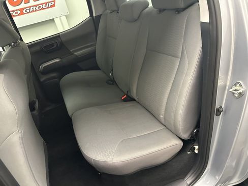 Used 2017 Toyota Tacoma SR5 w/ Tow Package image 13