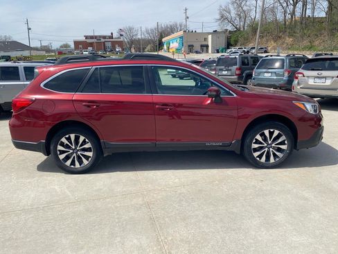 Used 2015 Subaru Outback 2.5i Limited image 5