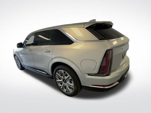 New 2025 Cadillac Escalade IQ Luxury 1 w/ LPO, Radiant Package image 8