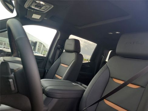 New 2026 GMC Sierra 1500 AT4 w/ AT4 Premium Package image 16