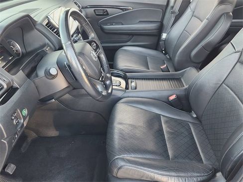 Used 2023 Honda Passport Elite image 11