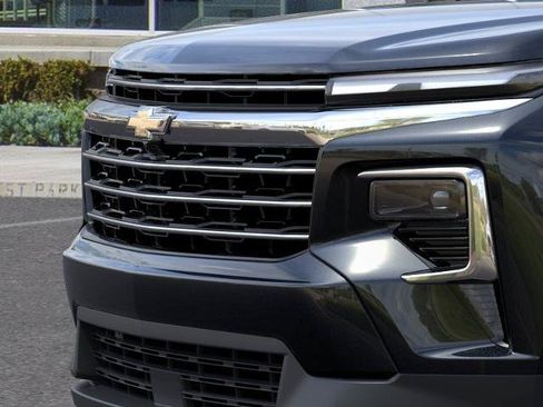 New 2027 Chevrolet Traverse LT w/ LPO, Floor Liner Package FWD image 37