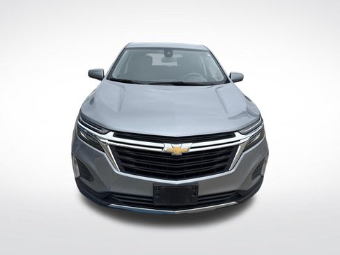 Used 2023 Chevrolet Equinox LT FWD image 2