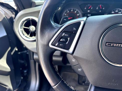 Used 2018 Chevrolet Camaro LT image 10