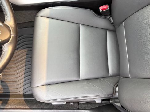 Used 2018 Acura TLX FWD image 15
