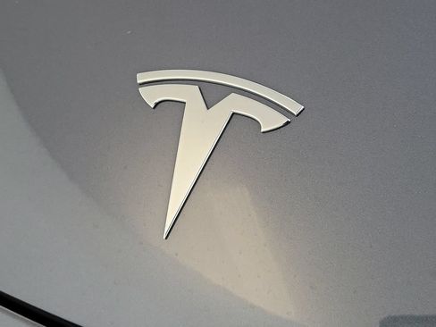 Used 2023 Tesla Model 3 Standard Range RWD image 8