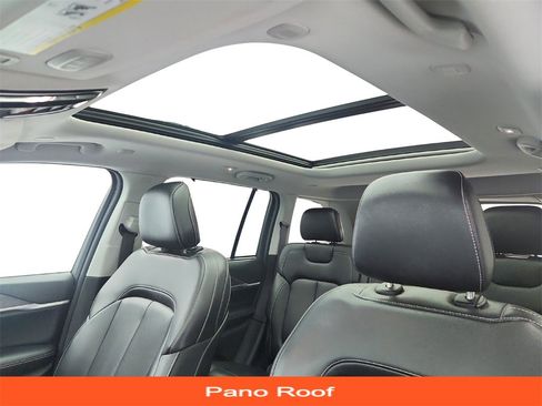 Used 2023 Jeep Grand Cherokee 4WD 4xe w/ Luxury Tech Group II image 12