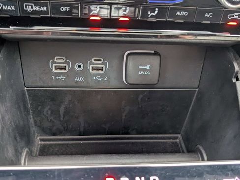 Used 2022 Jeep Grand Cherokee Overland image 43