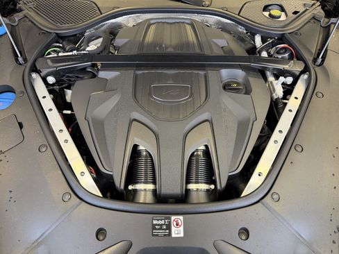 Used 2025 Porsche Panamera 4 image 27