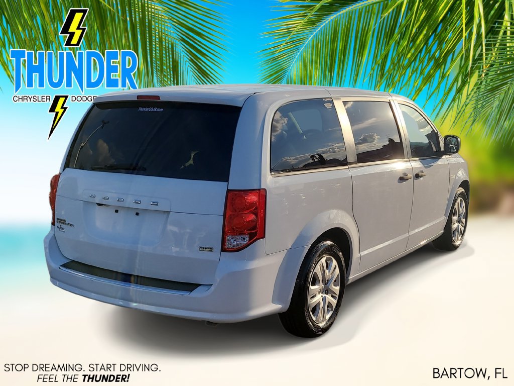Used 2019 Dodge Grand Caravan SE FWD image 4