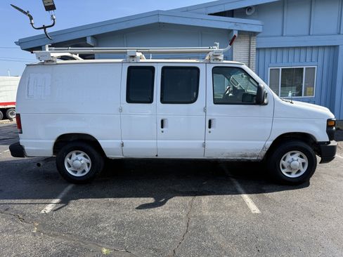 Used 2009 Ford E-350 and Econoline 350 Super Duty image 6