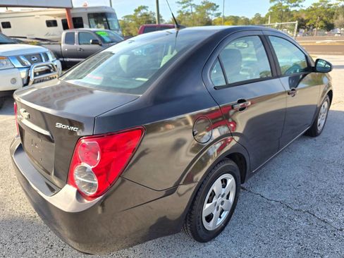 Used 2014 Chevrolet Sonic LS image 4