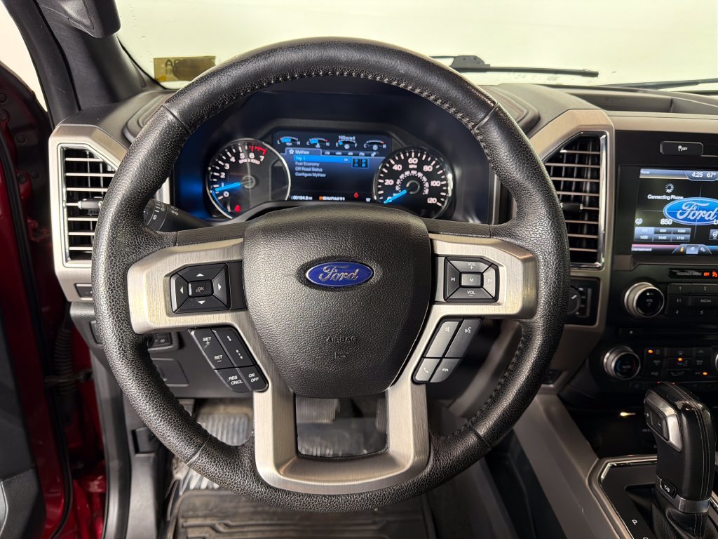 Used 2015 Ford F150 Platinum w/ Equipment Group 701A Luxury AWD/4WD image 12