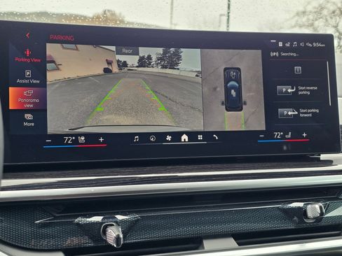 New 2026 BMW X5 xDrive50e w/ Executive Package image 52