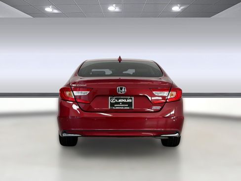 Used 2021 Honda Accord Touring image 10