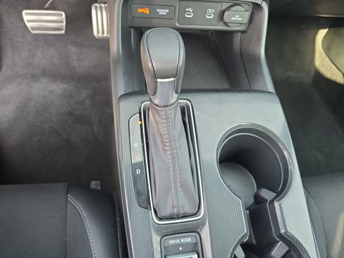 Used 2025 Honda Civic Sport image 19