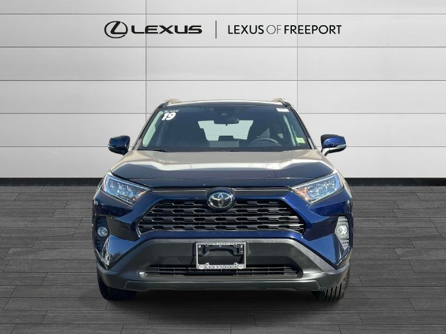 Used 2019 Toyota RAV4 XLE w/ All Weather Liner Package AWD/4WD image 2
