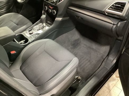 Used 2020 Subaru Forester Premium image 23