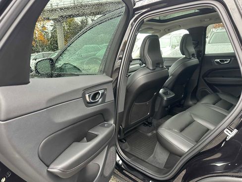 Used 2025 Volvo XC60 B5 Core w/ Protection Package Premier image 16