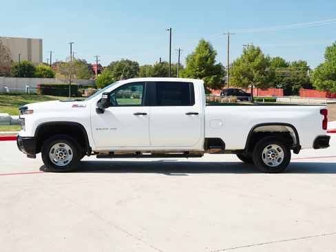 Used 2024 Chevrolet Silverado 2500 W/T image 2
