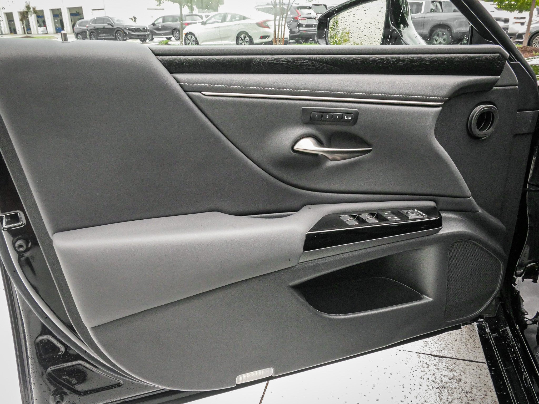 Used 2022 Lexus ES 350 w/ Premium Package FWD image 14