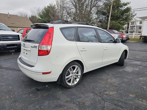 Used 2010 Hyundai Elantra SE image 6