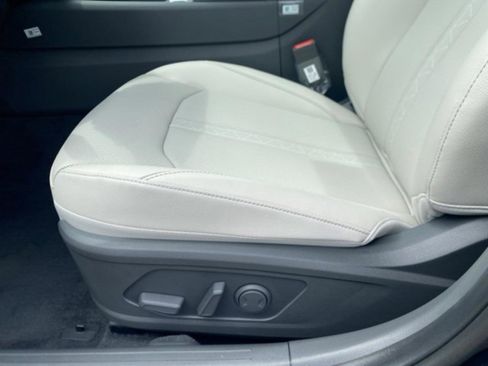 New 2025 Hyundai Sonata Limited image 15