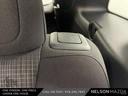 Used 2017 Jeep Cherokee Latitude w/ Safety/Convenience Group image 34