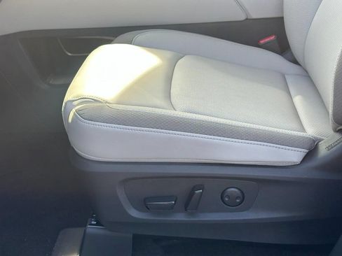 Used 2026 Nissan Pathfinder SL AWD/4WD image 11
