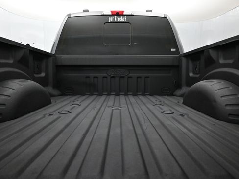 Used 2022 Ford F250 Lariat w/ Tremor Off-Road Package AWD/4WD image 7