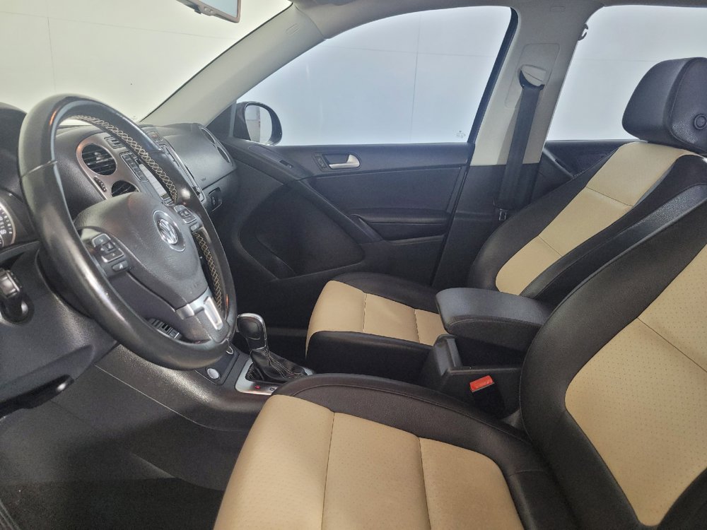 Used 2016 Volkswagen Tiguan S FWD image 17