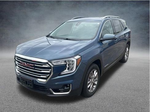 Used 2024 GMC Terrain SLT AWD/4WD image 4