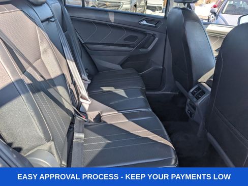 Used 2024 Volkswagen Tiguan SE image 14