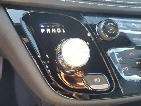 New 2026 Chrysler Pacifica Select image 26