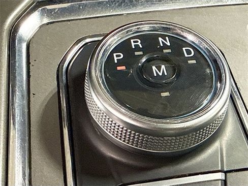 Used 2020 Ford Expedition XLT w/ FX4 Off-Road Package image 16